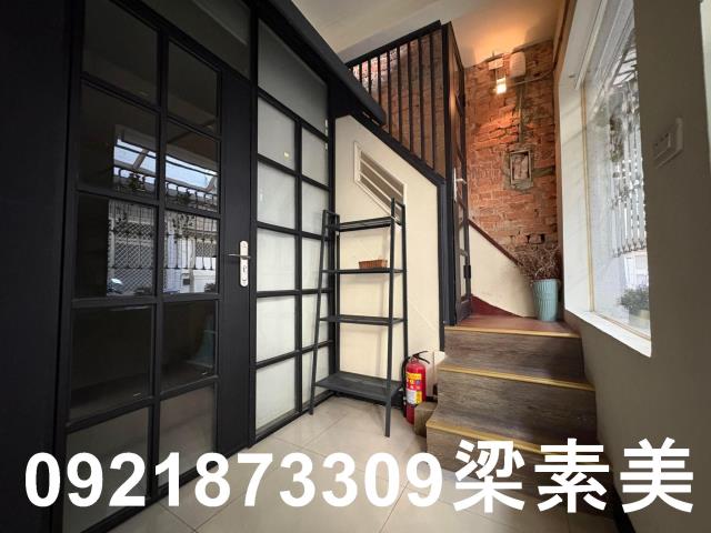 東區透天-11