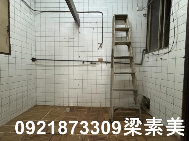 台南東區店面-5