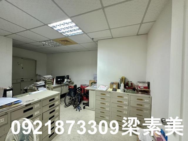 台南東區商辦-11